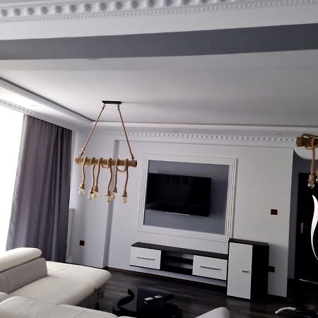 Luxury Apartment 사투마레 외부 사진